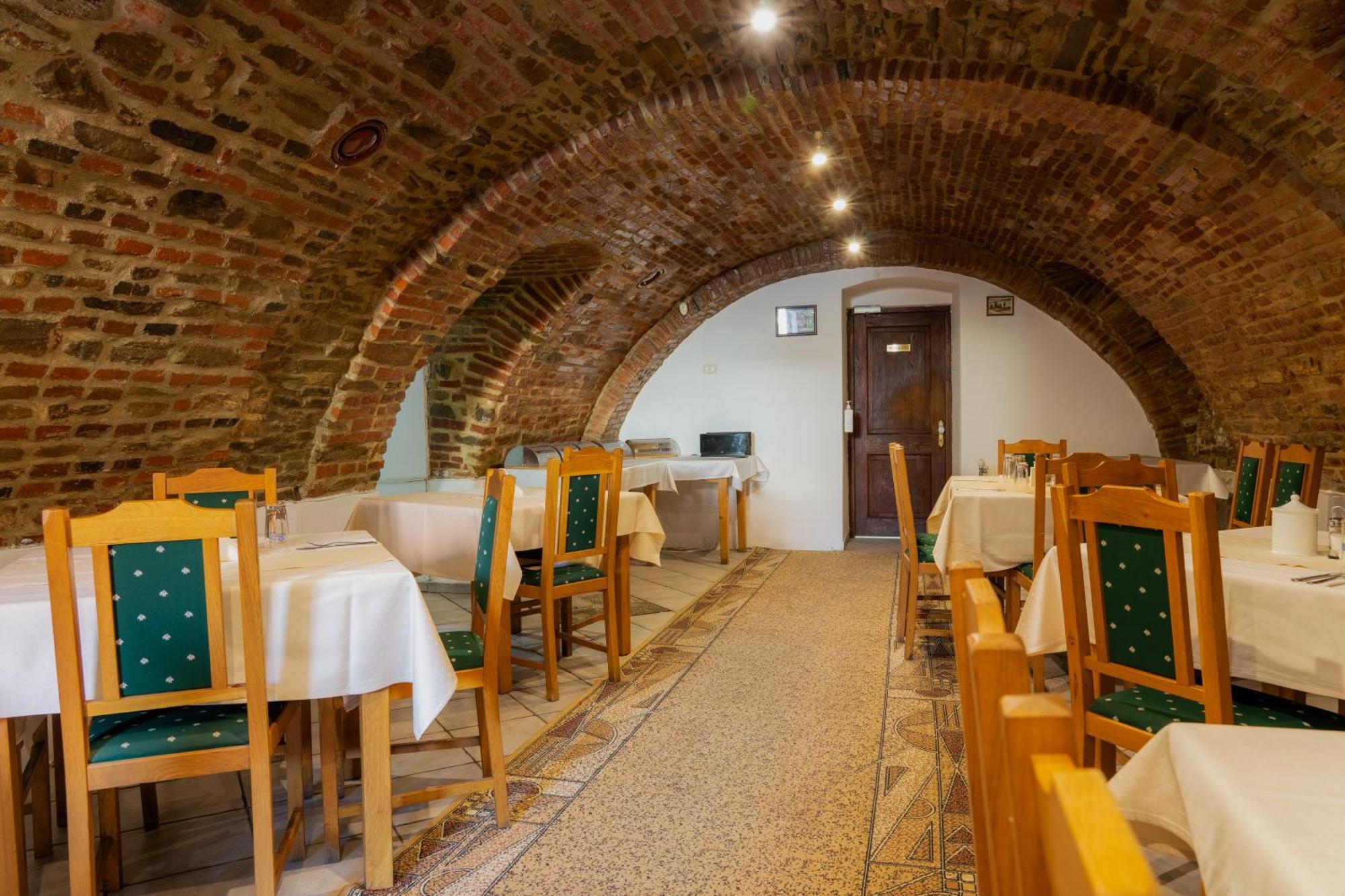 Casa Cu Cerb Hotel Segesvár Kültér fotó