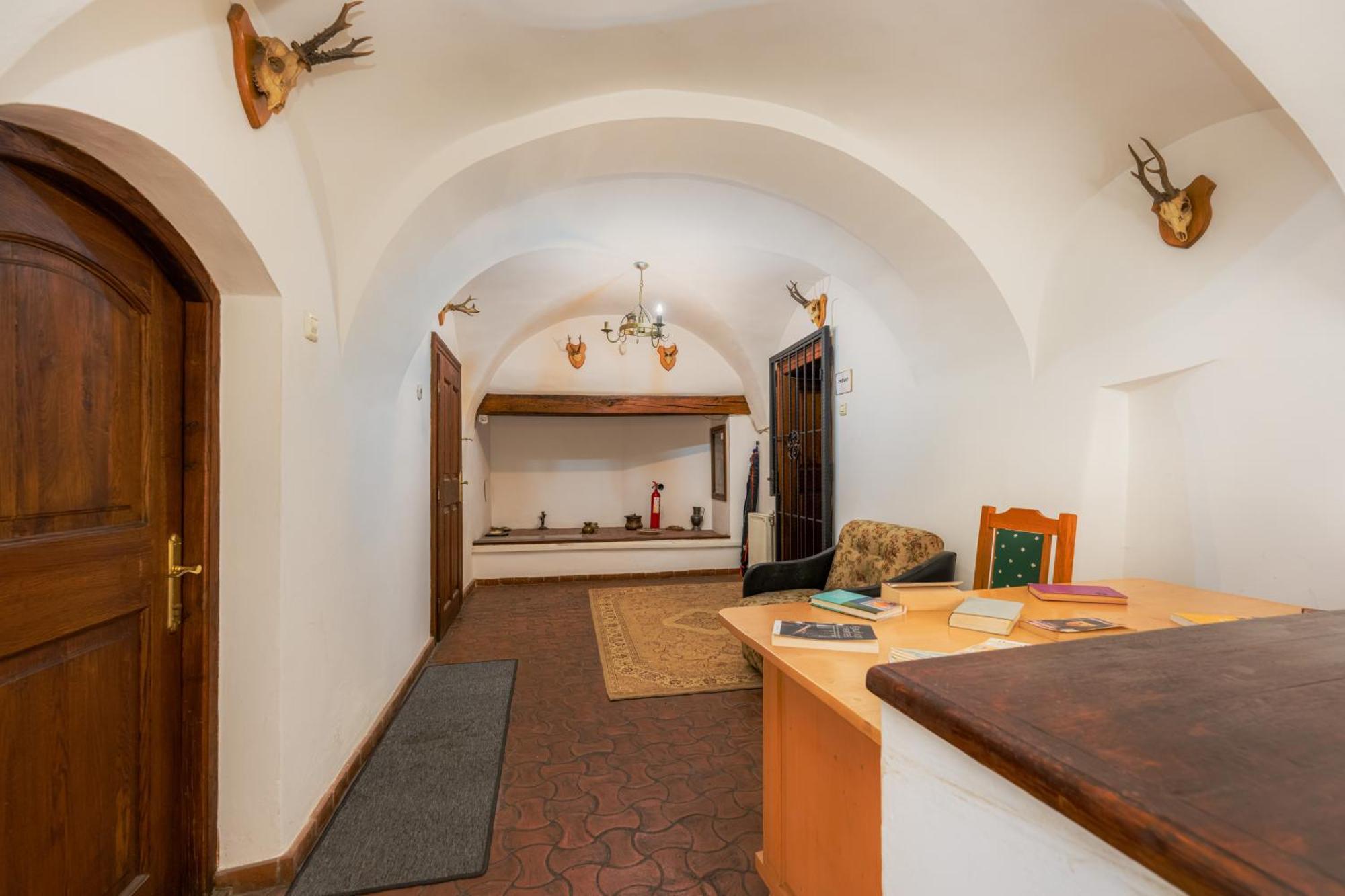 Casa Cu Cerb Hotel Segesvár Kültér fotó