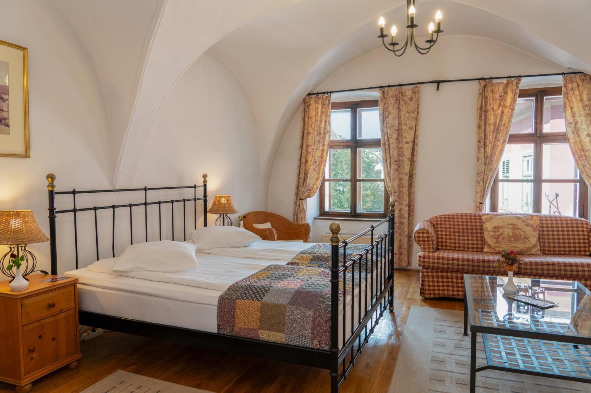 Casa Cu Cerb Hotel Segesvár Kültér fotó