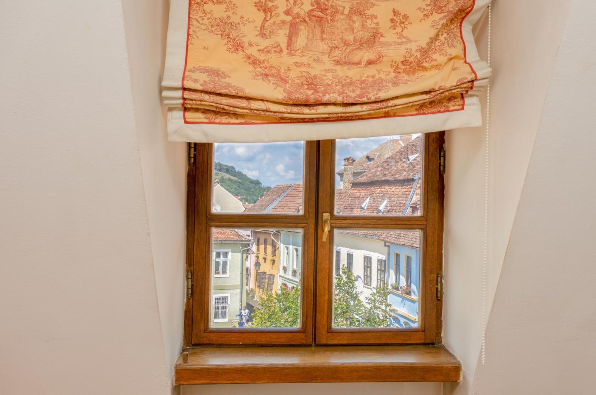 Casa Cu Cerb Hotel Segesvár Kültér fotó
